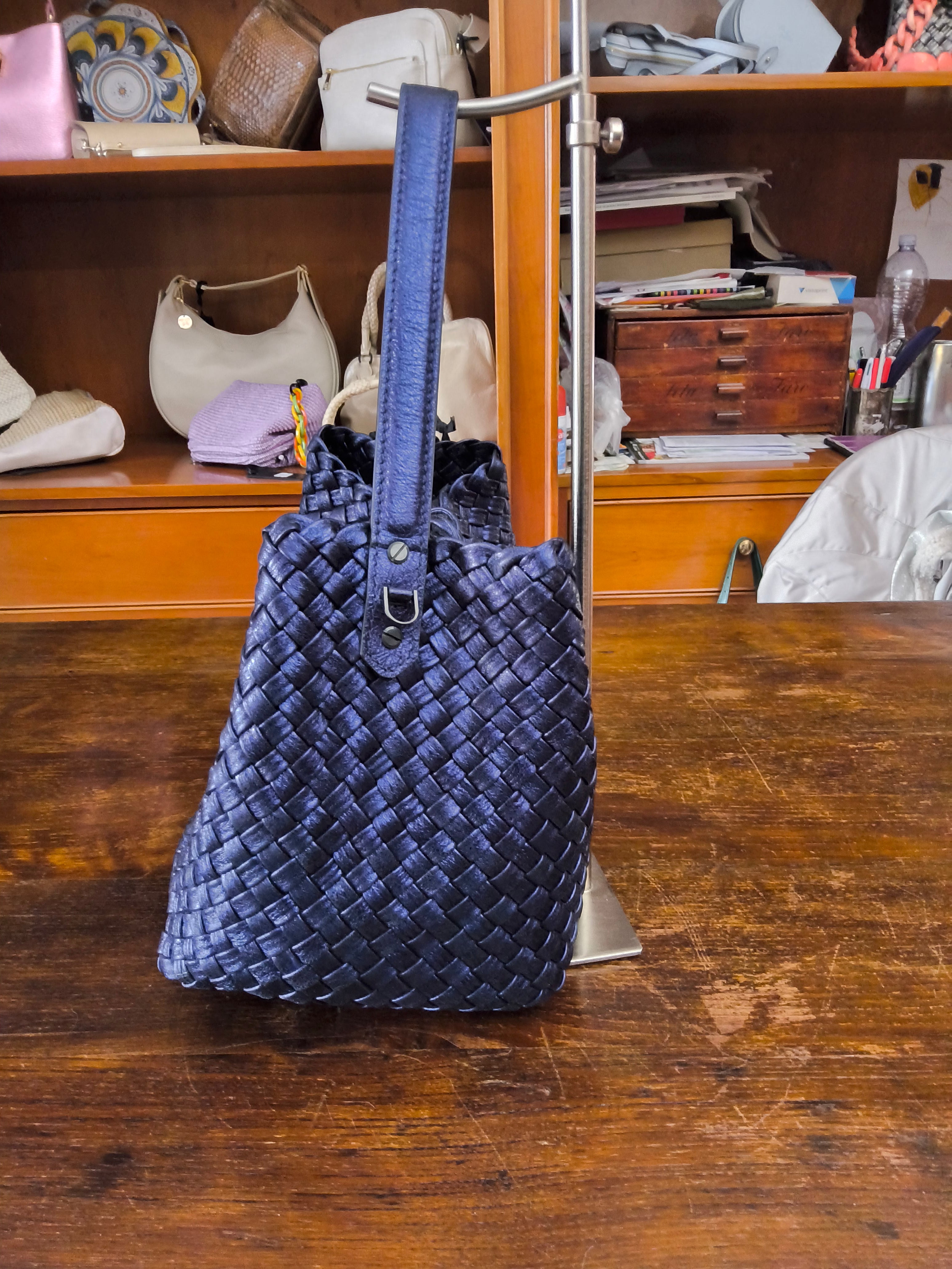 Falorni woven bucket