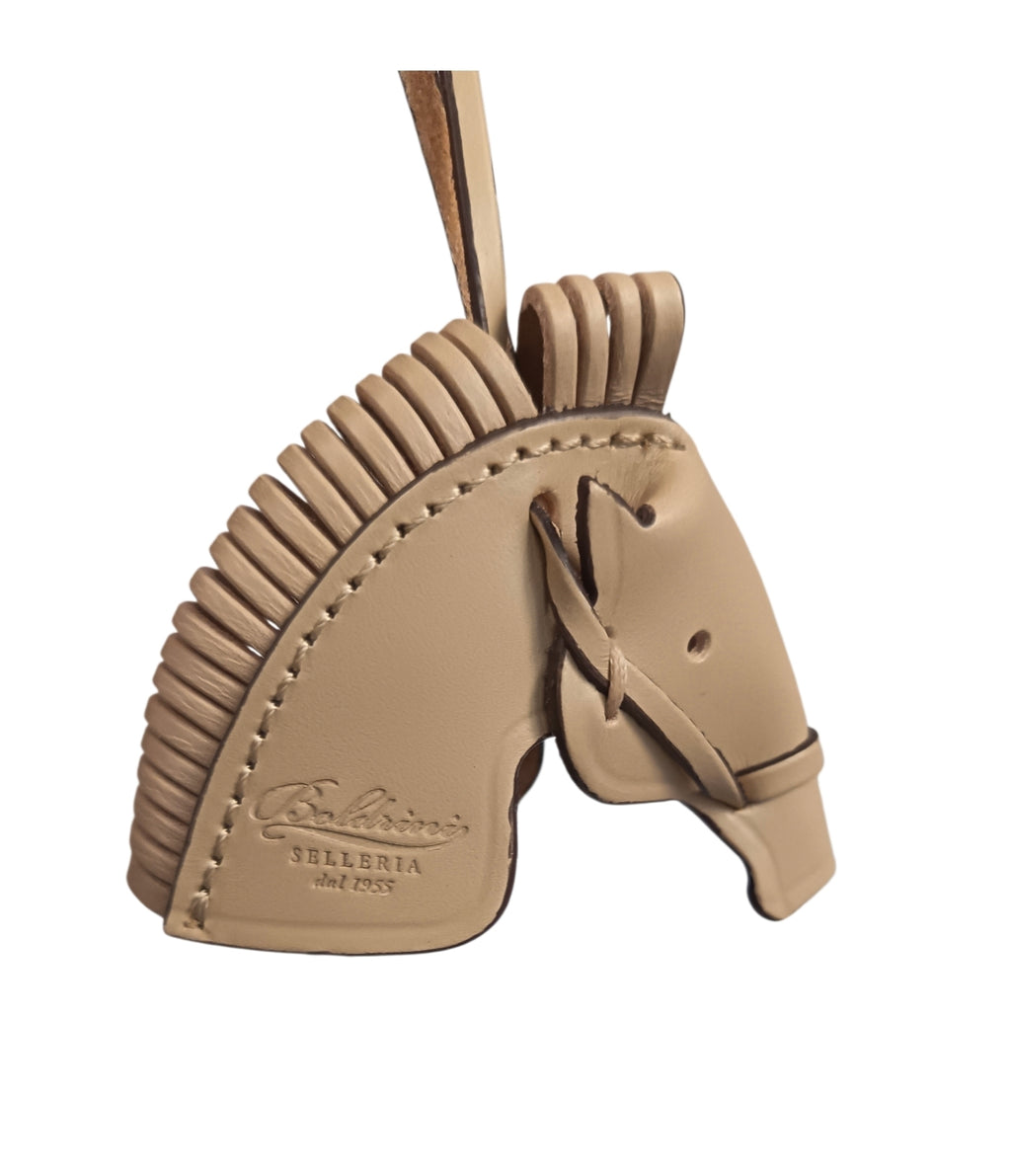 Charm Cavallo