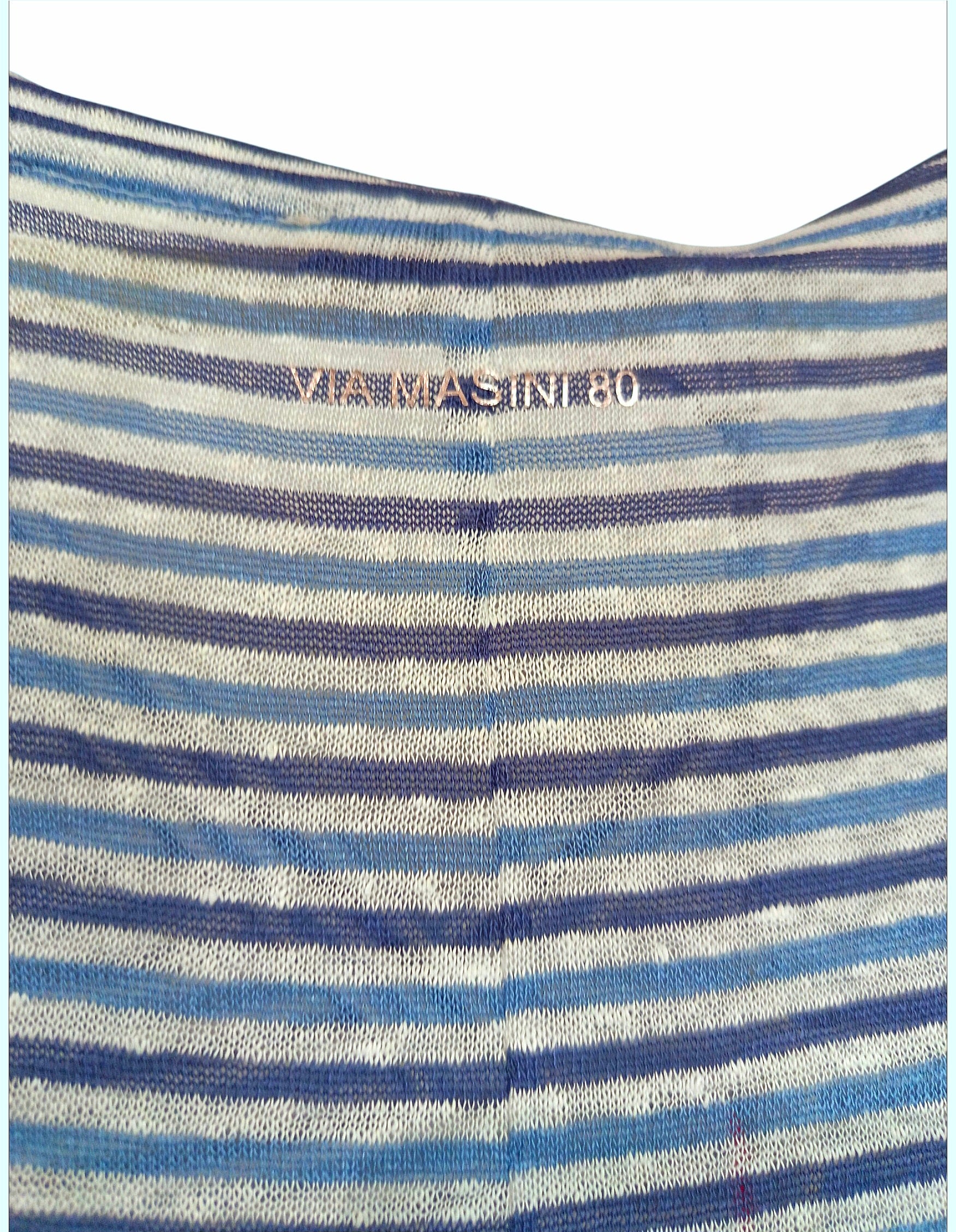 T-shirt righe scollo a V